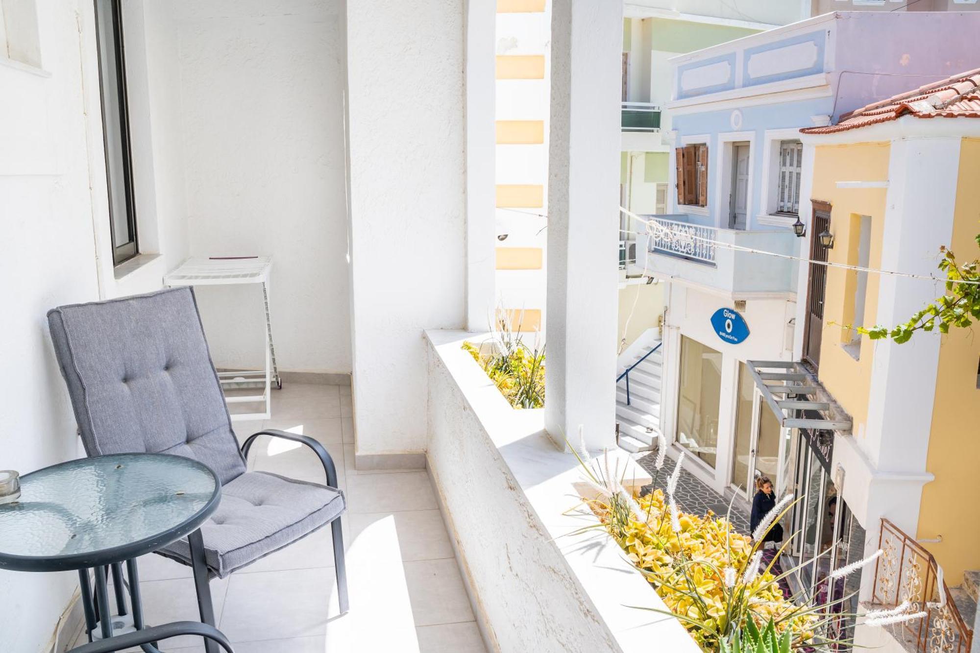 Mimis & Connie 1 Apartment การ์ปาตอส ภายนอก รูปภาพ